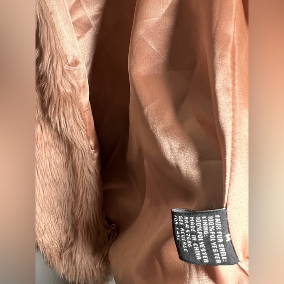 2 brand new fur jackets ! One fur vest & one long sleeve ! - Picture 9 of 9